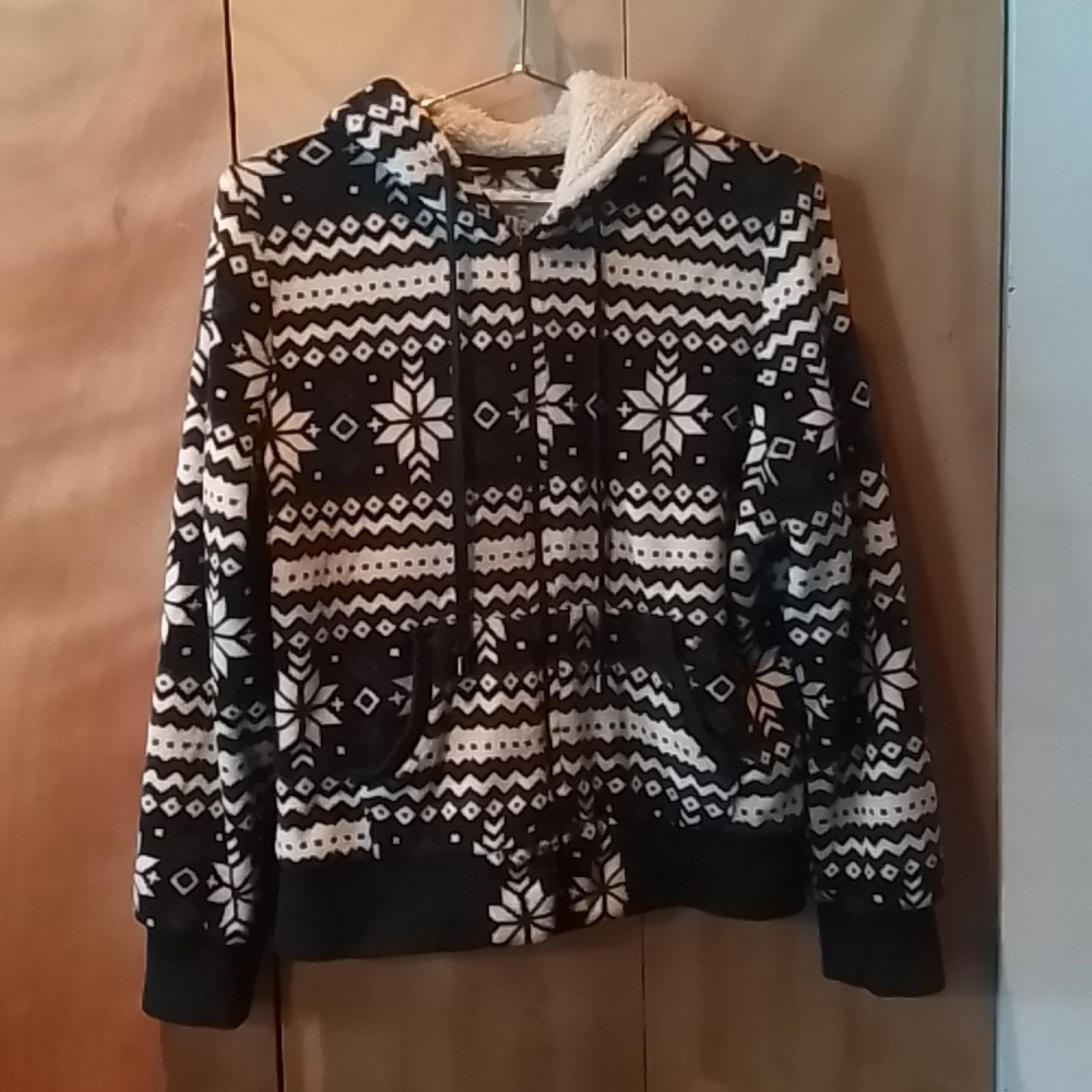 Super soft kid's zipfleece blk & white Nordic pattern, fleece lined hood Size L
